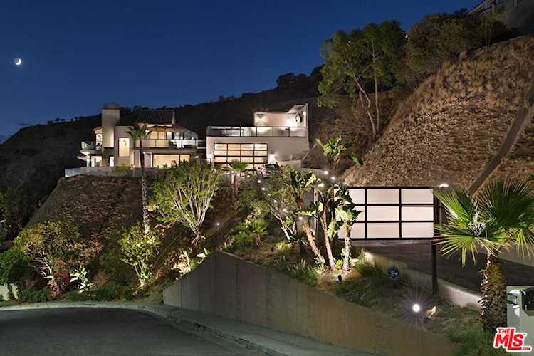 1815 N Crescent Heights Blvd Los Angeles, CA 90069