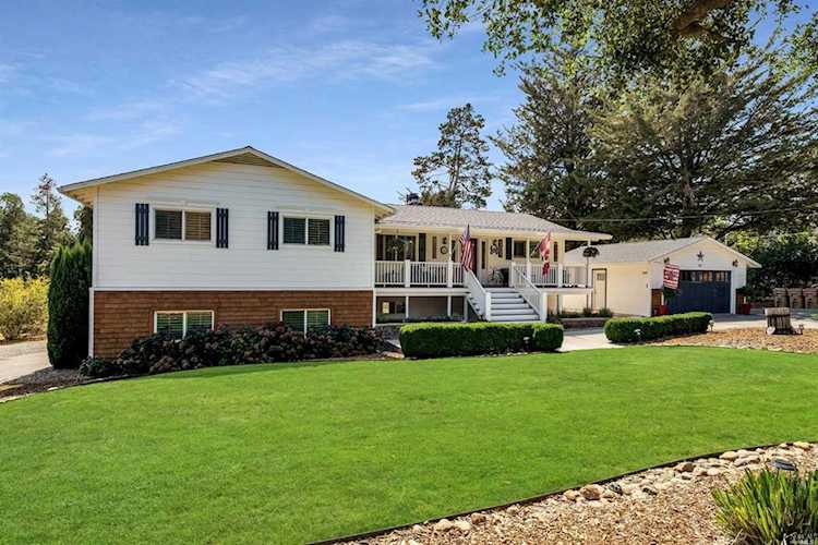 1157 Grandview Drive Napa, CA 94558