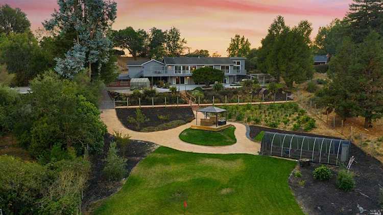 3735 Holland Drive Santa Rosa, CA 95404