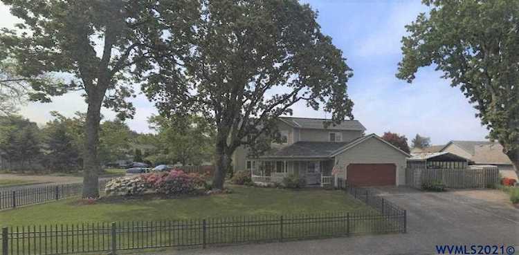 365 Lone Oaks Lp Silverton, OR 97381