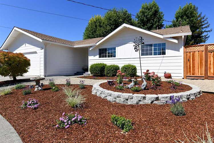 4015 Trinity Court Santa Rosa, CA 95405