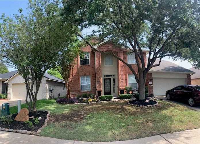 127 Copperwood LOOP Round Rock, TX 78665