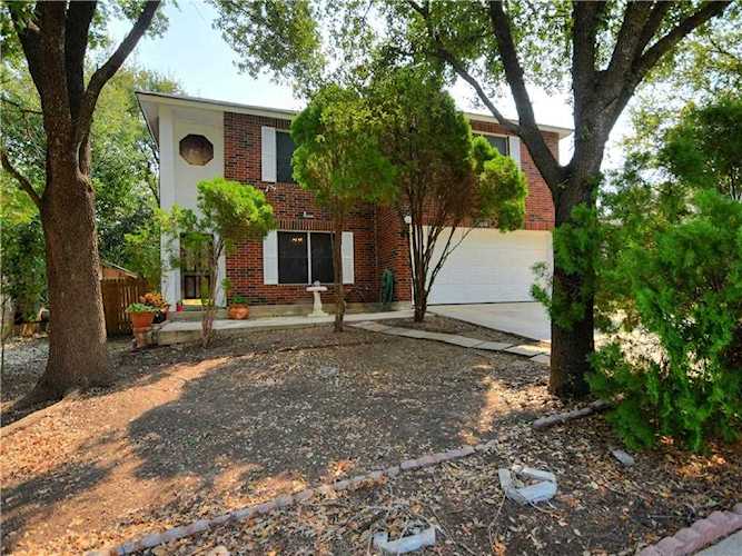 1614 Alazan CV Round Rock, TX 78664