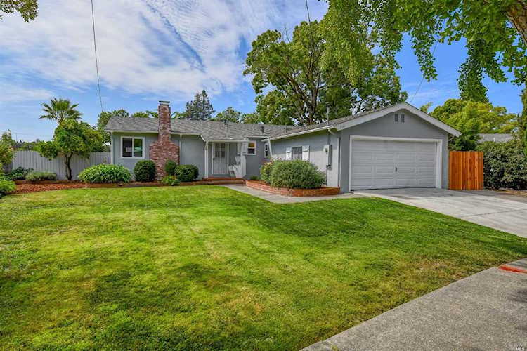 3041 Montclair Avenue Napa, CA 94558