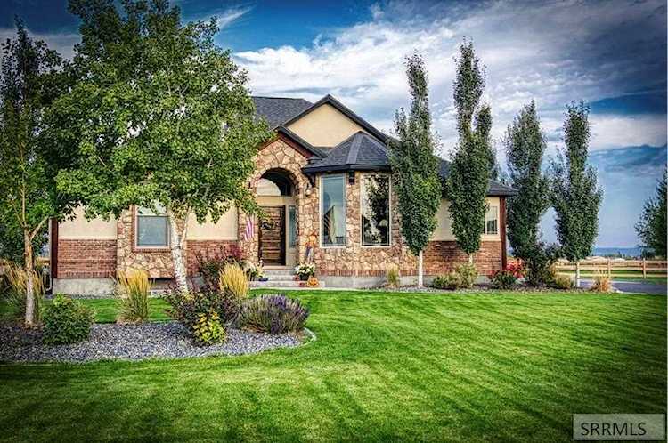 128 N 4020 E Rigby, ID 83442