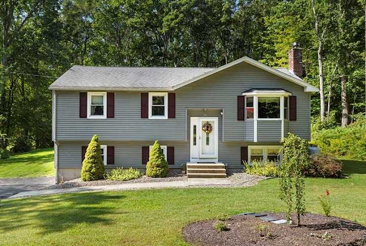 78 Purgatory Rd Sutton, MA 01590