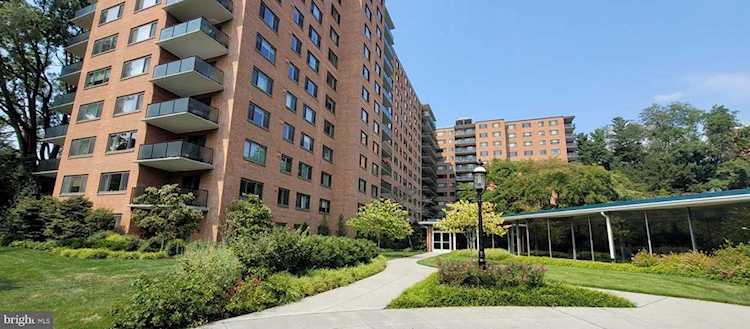 4201 Cathedral Ave NW #30 Washington, DC 20016 | MLS DCDC2013842 Photo 1