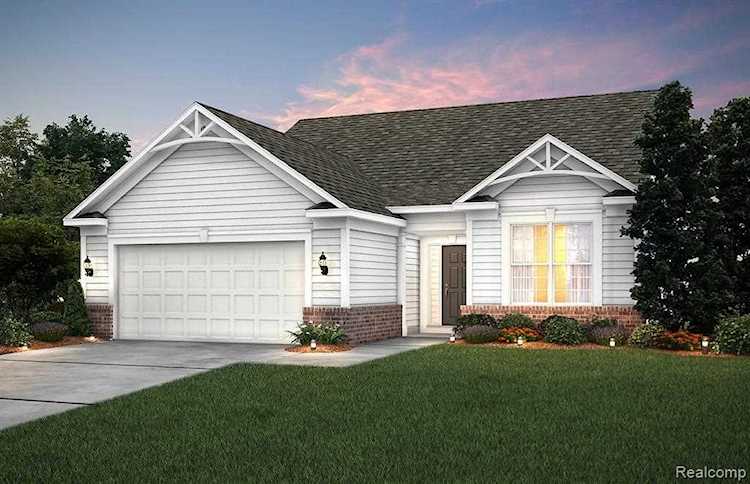 4613 Crestway Dr Brighton, MI 48116