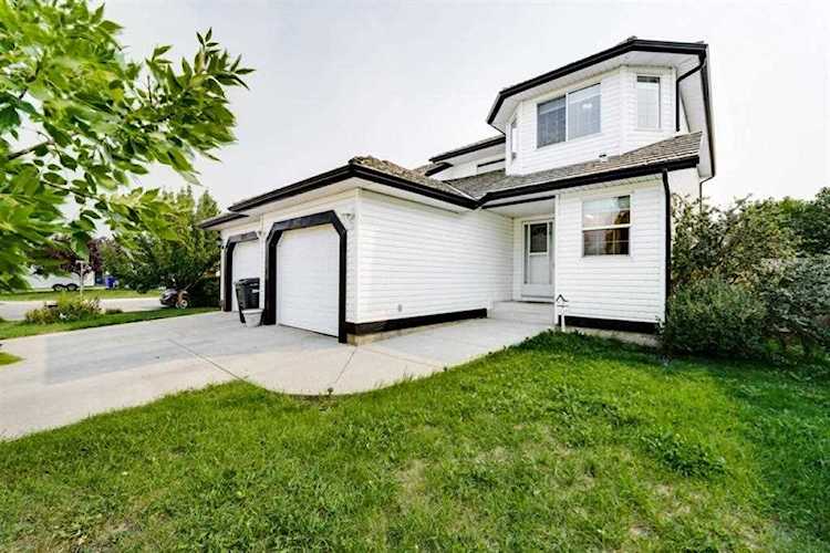 827 Westmount Dr Strathmore, AB T1P 1P8