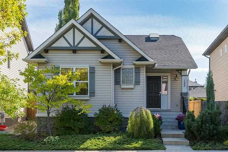 123 Elgin View SE Calgary, AB T2Z 4N2