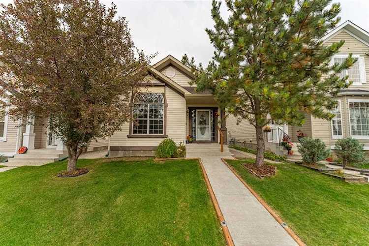 60 Bridleridge Rd SW Calgary, AB T2Y 4E1