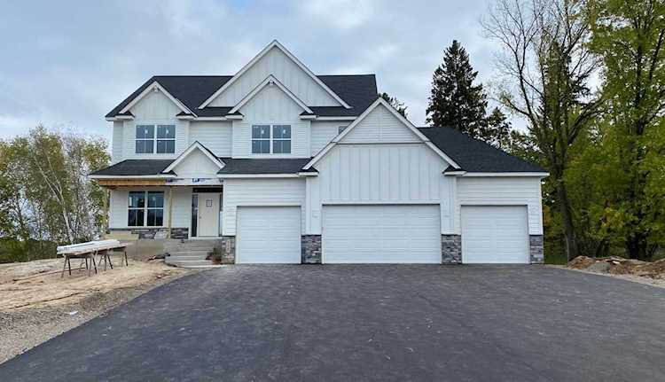 558 173rd Lane NE Ham Lake, MN 55304