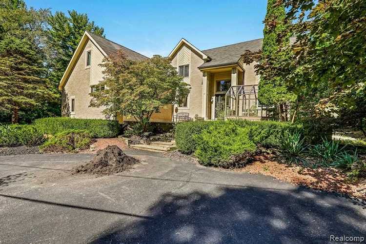 1859 E Buno Rd Milford Twp, MI 48381