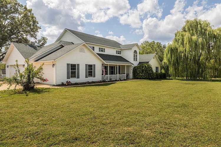 14142 County Rd North 5-100 Ava, MO 65608
