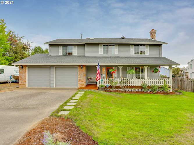 13540 SE Ellen Dr Clackamas, OR 97015