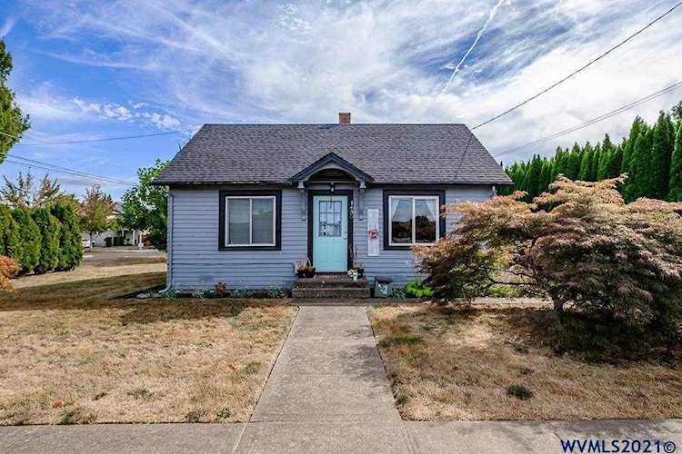 1438 SW 2nd St Mcminnville, OR 97128