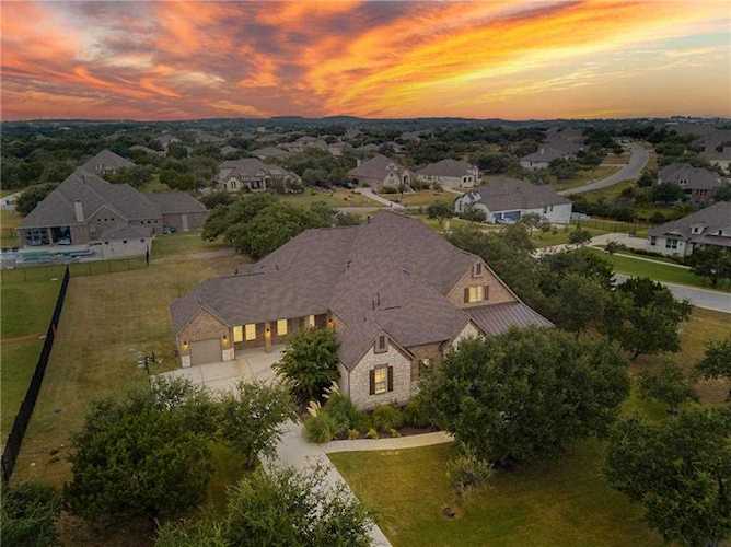9700 Avion CV Dripping Springs, TX 78620