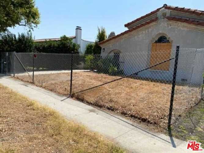 109 S Crescent Heights Blvd Los Angeles, CA 90048