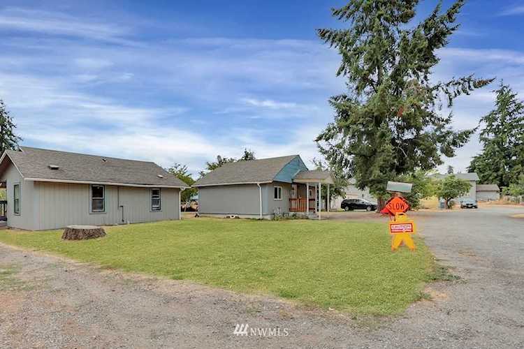 5415 5417 Chicago Ave SW Lakewood, WA 98499 | MLS® 1840359 Photo 1