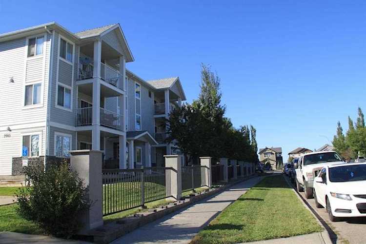 7103 Valleyview Park SE #103 Calgary, AB T2B 3R6