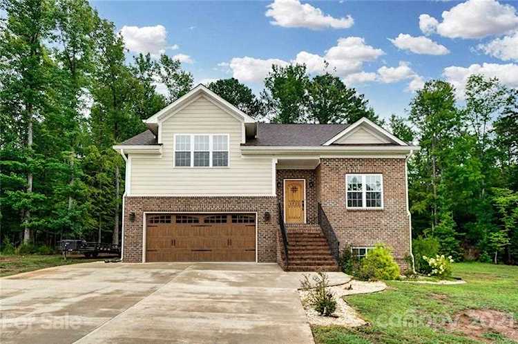 4822 Rockwood Dr Waxhaw, NC 28173