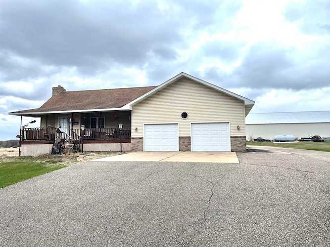 33151 Walbo Drive NW Cambridge, MN 55008