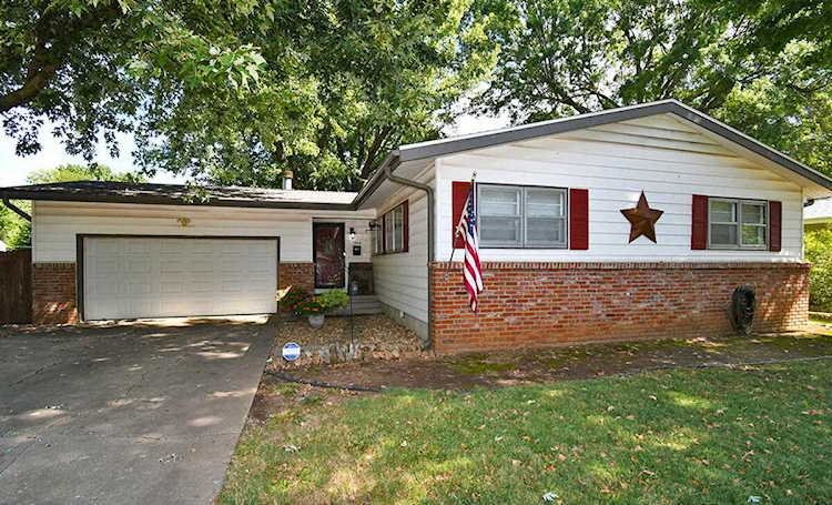1954 S Nettleton Ave Springfield, MO 65807