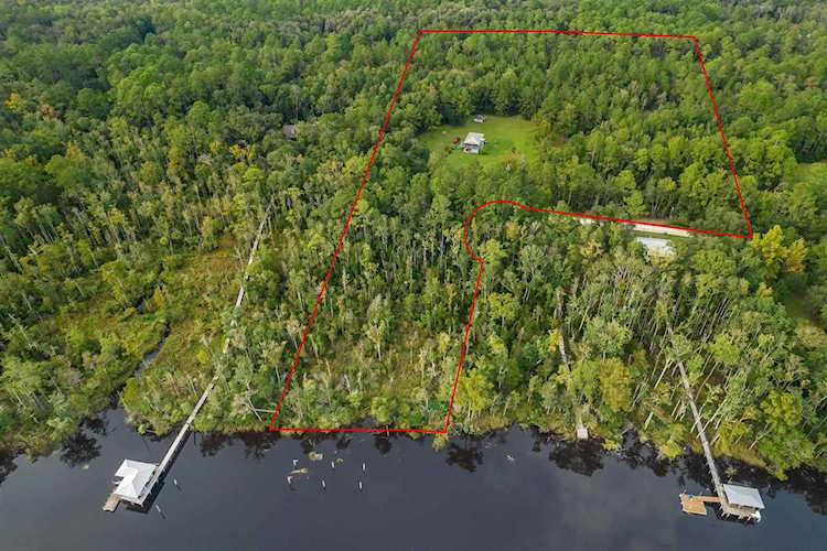 53 Gibson Rd Sopchoppy, FL 32358