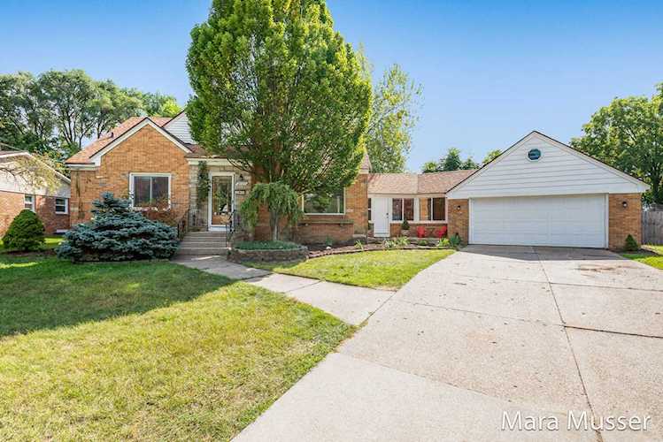 2727 SE Brooklane Ave Grand Rapids, MI 49507 | MLS 21106239 Photo 1