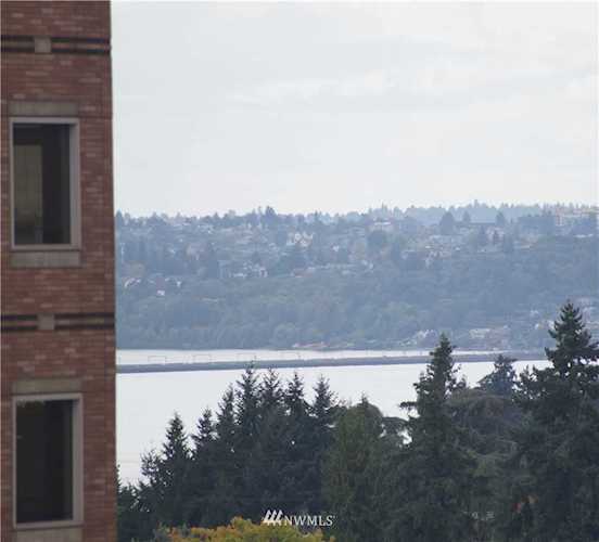 10610 NE 9th Place #1604 Bellevue, WA 98004