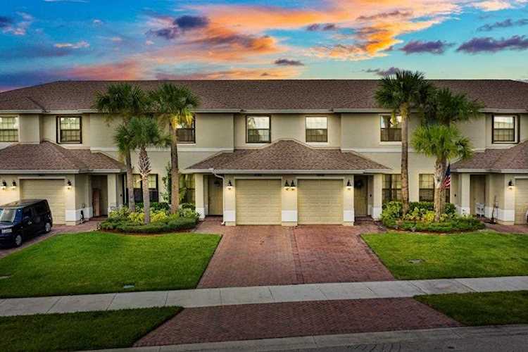 9910 E Villa Circle Vero Beach, FL 32966