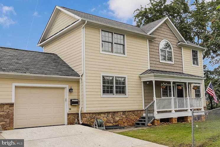 1705 Walter Reed Dr S Arlington, VA 22204