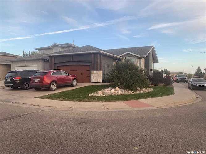 2903 Cranbourn Crescent Regina, SK S4V 3B3