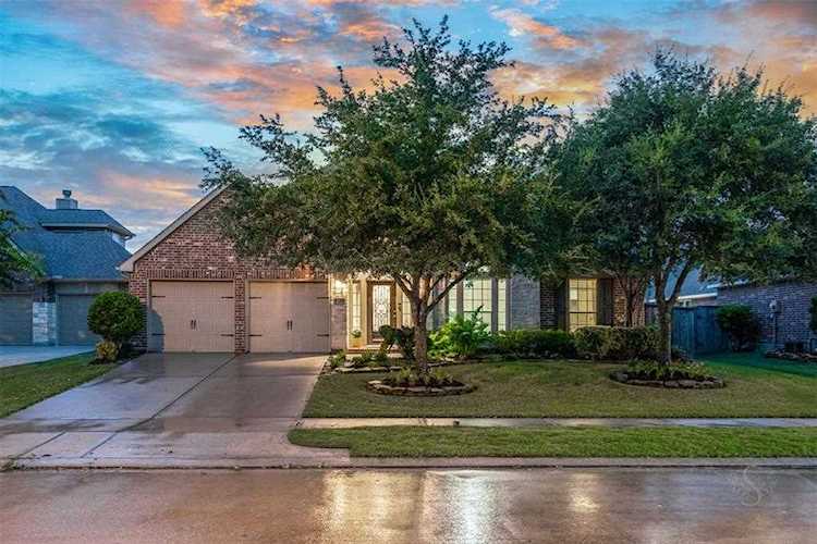 10111 Sandhill Pine Ct Katy, TX 77494