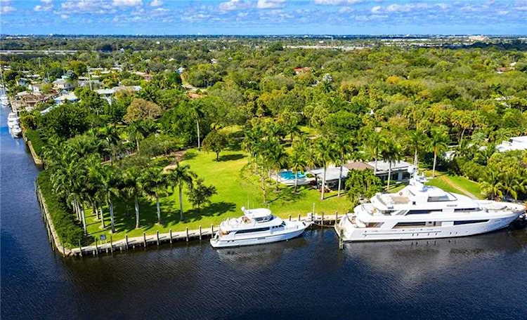 1600 SW 15th Ave Fort Lauderdale, FL 33312
