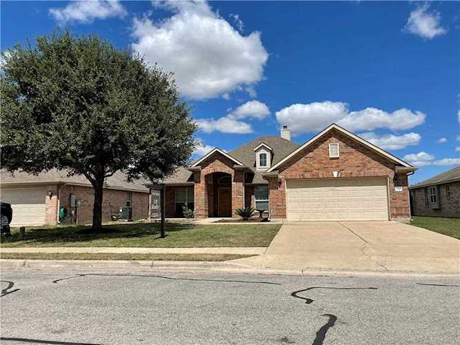 332 Swenson DR Hutto, TX 78634