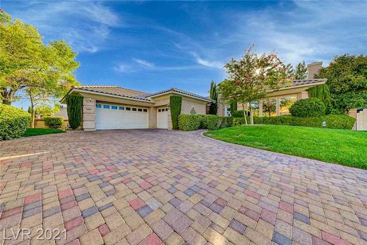 5201 Sandy Cactus Ln Las Vegas, NV 89149