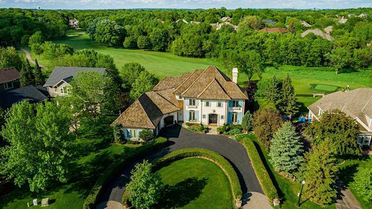 18515 Bearpath Trail Eden Prairie, MN 55347