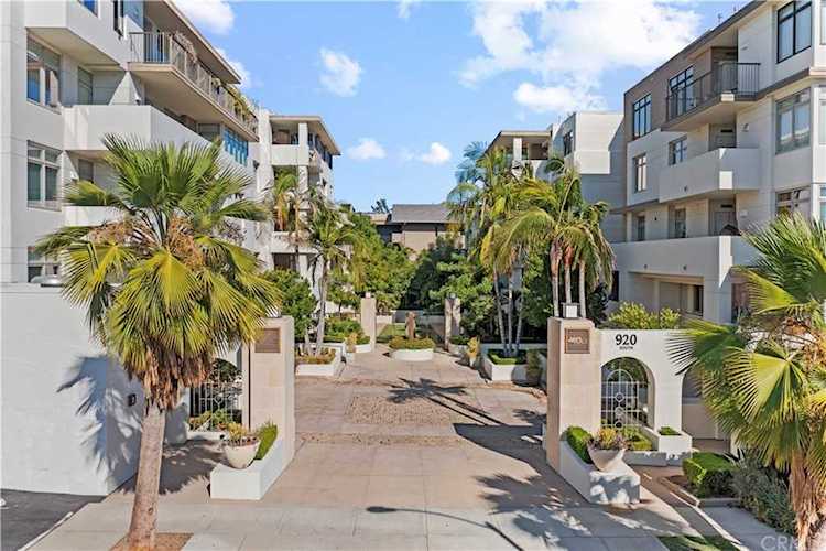 920 Granite Dr #309 Pasadena, CA 91101