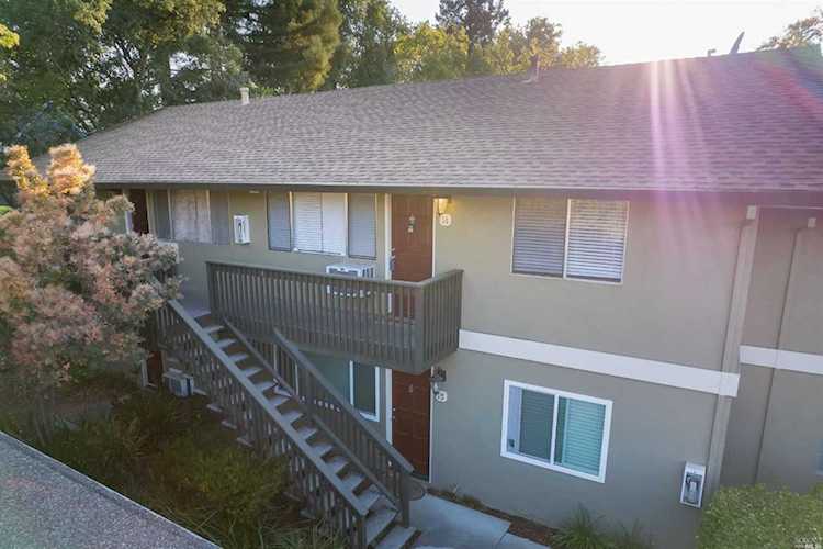 426 North Street Healdsburg, CA 95448