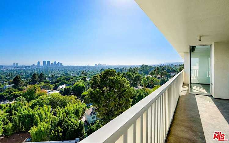 9255 Doheny Rd #1006 West Hollywood, CA 90069