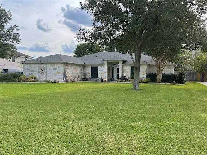 3200 Red Bud LN Round Rock, TX 78664