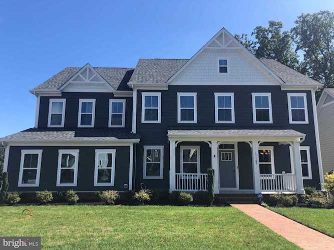 17163 Belle Isle Dr Dumfries, VA 22026