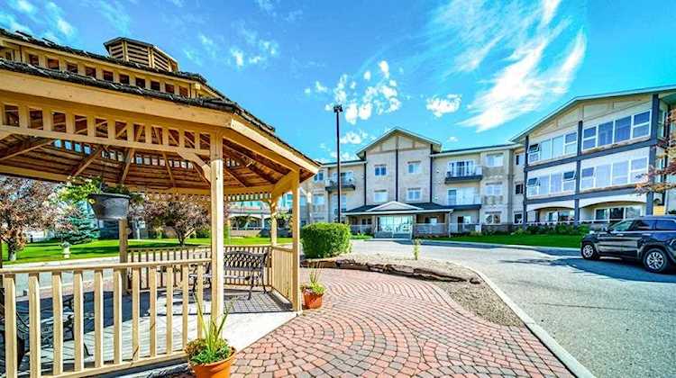 43 Westlake Circle #207 Strathmore, AB T1P 1T6