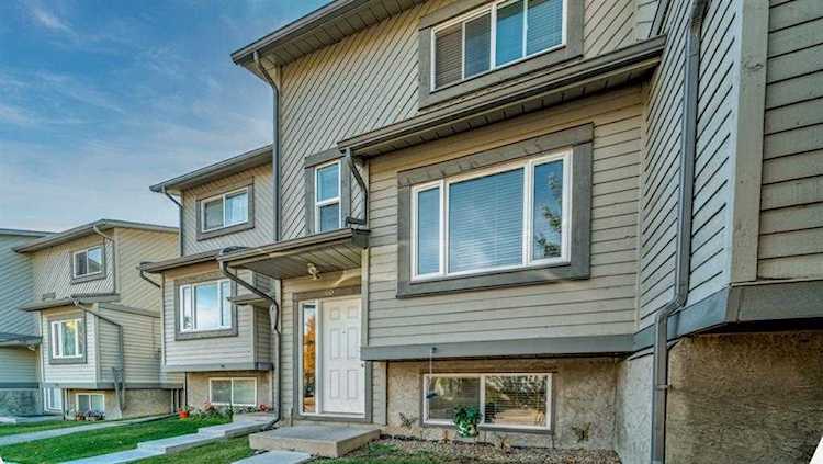12 Templewood Dr NE #60 Calgary, AB T1Y 4R7