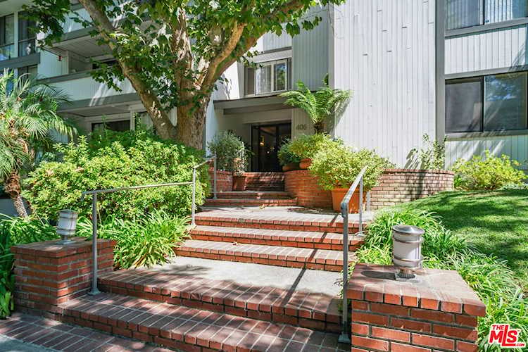 406 N Oakhurst Dr Beverly Hills, CA 90210