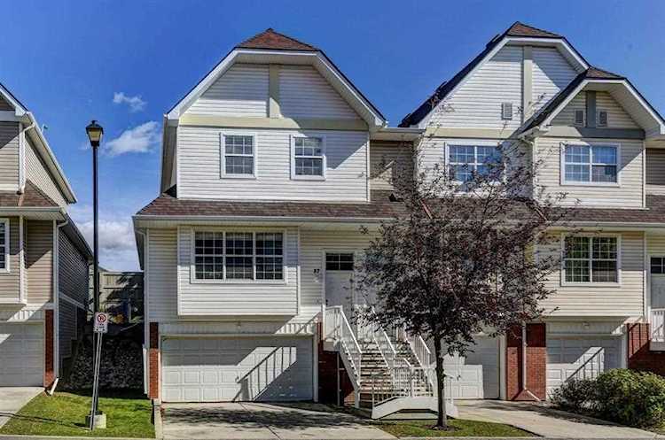 87 Tuscany Springs Gardens NW Calgary, AB T3L 2R4