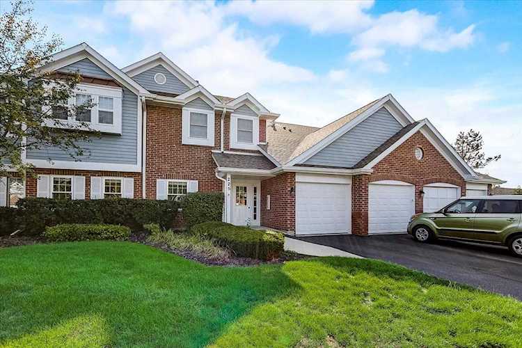 225 Winnsboro Ct #5A Schaumburg, IL 60193