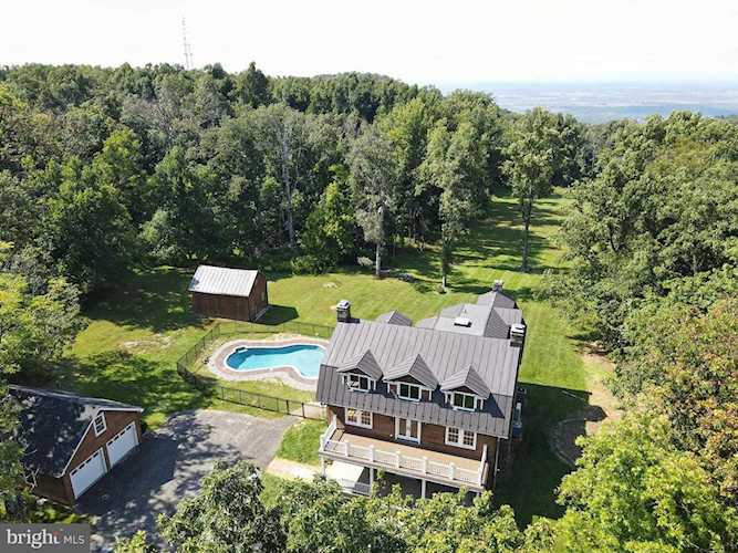 17345 Raven Rocks Rd Bluemont, VA 20135
