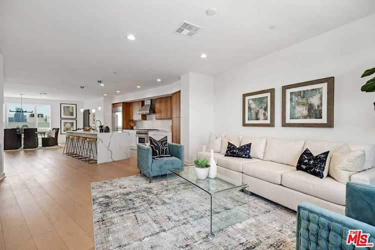 1029 N White Knoll Dr Los Angeles, CA 90012